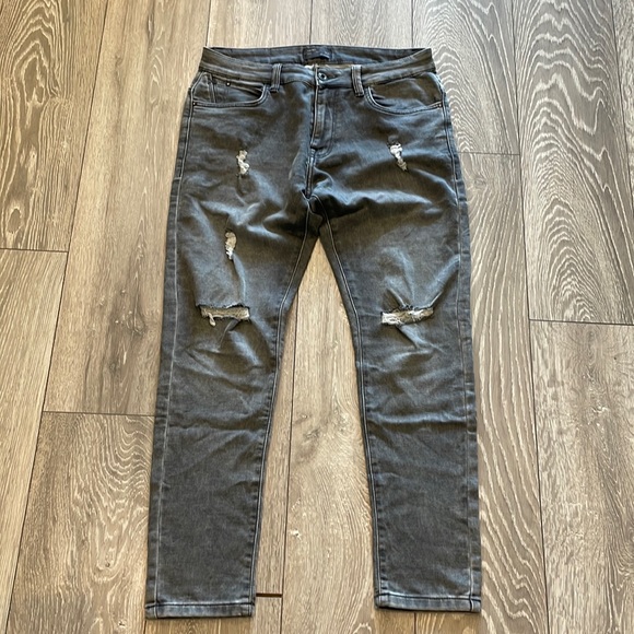 ZARA Ripped Skinny Jean - Picture 1 of 6
